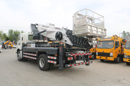 ISUZU Автогидроподъемник АГП 45 м фото