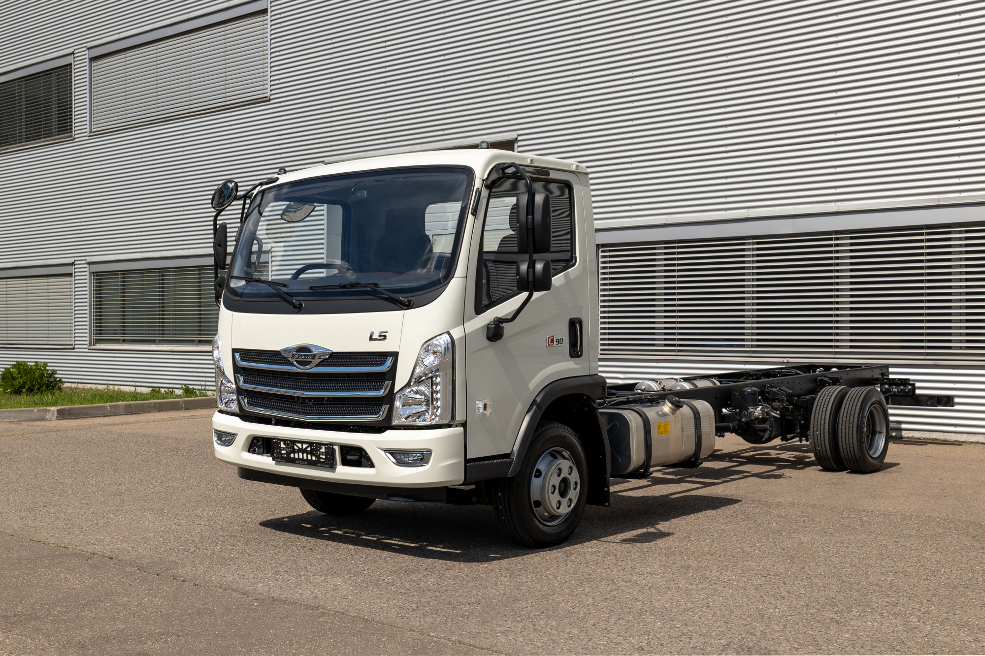 Шасси Forland 8 колесная база 3800/4500 фото