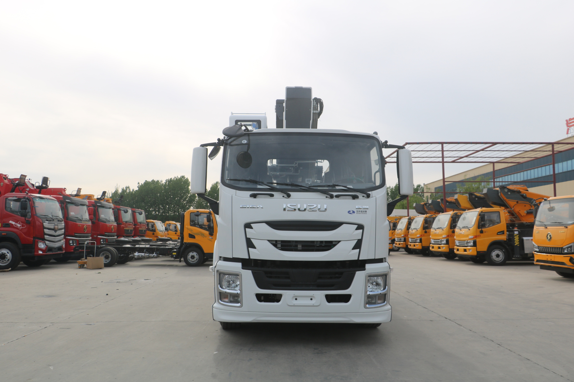 ISUZU Автогидроподъемник АГП 45 м фото