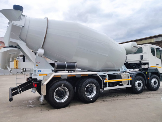 Автобетоносмеситель Daewoo Novus CR8M7 фото