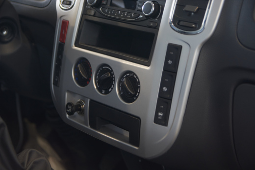 Промтоварный фургон Dongfeng Captain-T фото