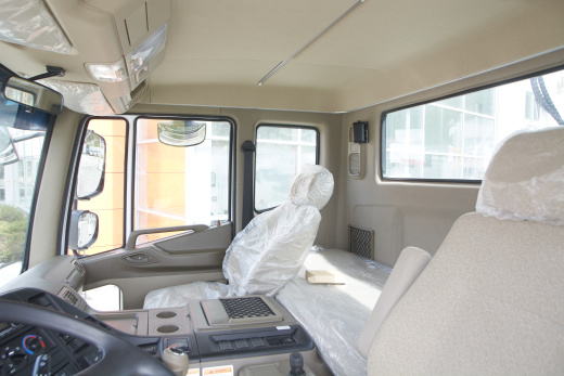 Бортовой автомобиль с КМУ DAEWOO Novus CC4CT фото