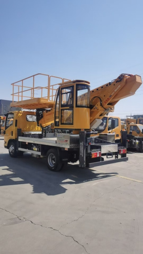 ISUZU Автогидроподъемник АГП 16 м фото