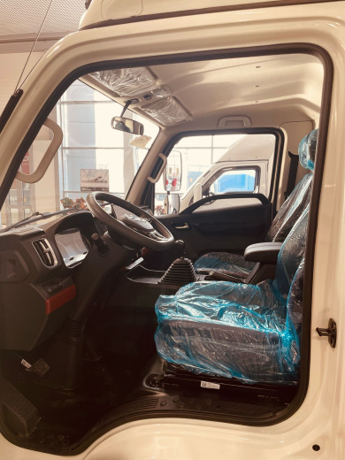 Бортовая платформа со сдвижным тентом Forland 3 (3,5 т, колёсная база 3800) фото