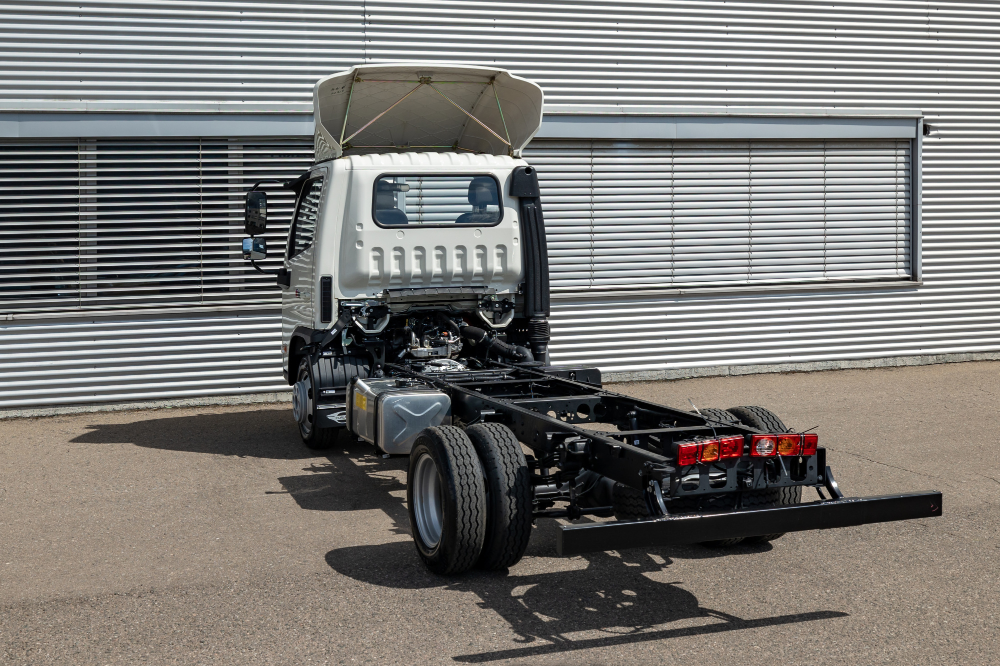 Шасси Forland 3 колёсная база, мм 3000/3360/3800 фото